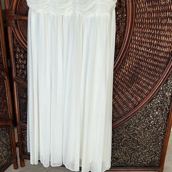 Formal gown - Picture 6 of 7